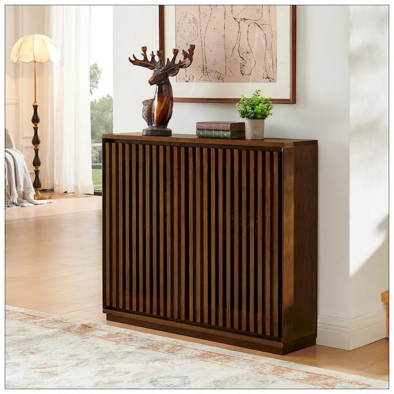 Buffet/armoire Mid-Century moderne creusé et cannelé